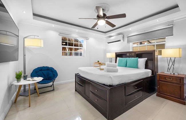 Urban 5BR Private Pool Getaway 10 Min- Bch - Foto 3