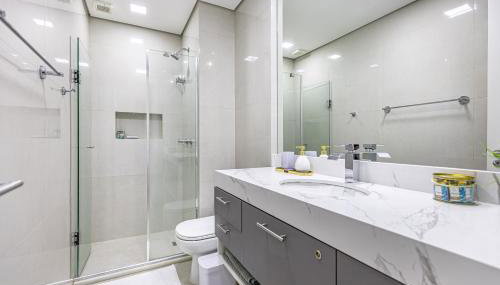 Loft no Shopping Barra Sul - Foto 2, towels, Shower