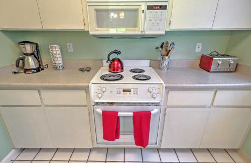 Peaceful Getaway on Silverado Golf Course with Patio - Foto 10