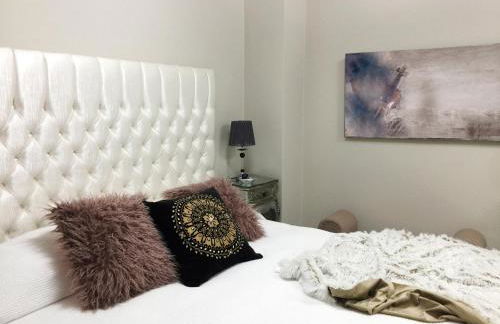 Villa de Lujo con Jardines y Piscina - Foto 23