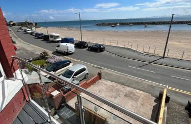 Stunning Sea View Apartment With Balcony & Parking - Foto 8