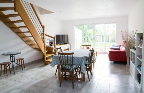 EXIGEHOME - Maison à 2 pas de la foret - 10 min de Versailles - Foto 2