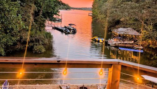 Lake Keowee’s Cabin By The Cove, Boat & PWC Option - Foto 3, furniture