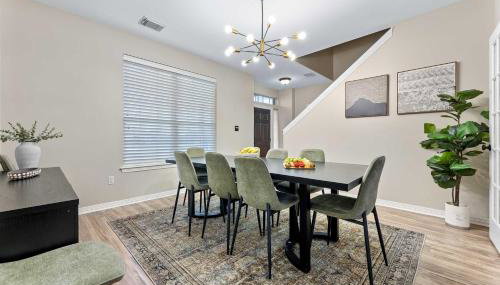 Luxurious Home with Huge Pool - Foto 2