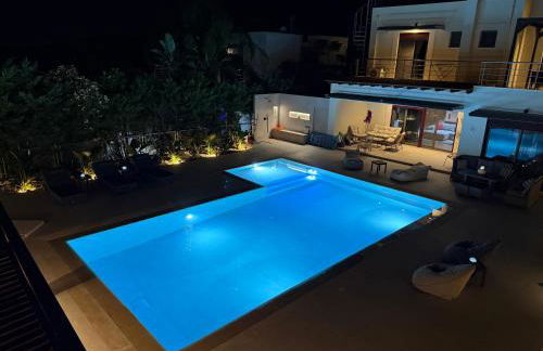 Villa Chrysa Rhodes with Heated Pool - Foto 17