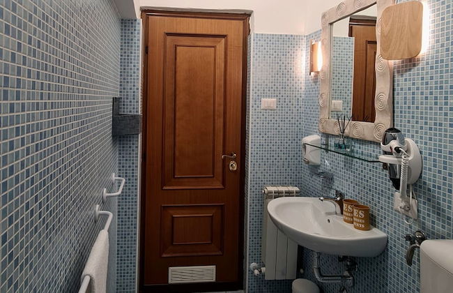 BnB Rooms And Comfort - Photo 57