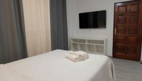 Bajo Capital Con Terraza y Aparcamiento Privado - Foto 4