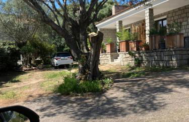 Villa vue mer à 5 minutes à pied du centre ville de Porto-Vecchio - Foto 13