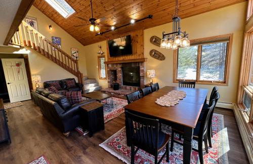 New Property! Updated 3 bed 3 bath condo with mountain ski slope views in Bretton Woods - Foto 4