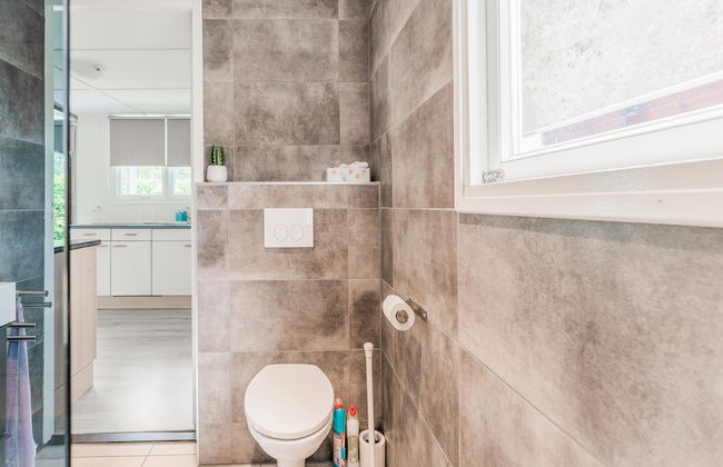 Lovely Wooden Chalet With Garden in Reutum - Photo 20