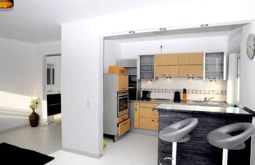 Traumhafte Kurstadt Apt Moderne 2ZKB Balkon P-Platz 7-24 Flexible Check-in - Foto 6