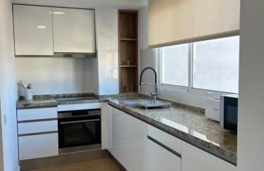 Amazing Beachfront Views - 3 Bedrooms Apartment - Foto 10