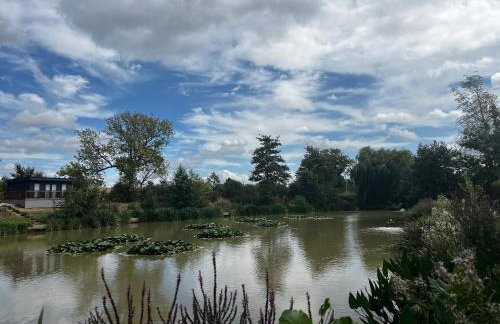 Beautiful Open Plan Lakeside Lodge, Shearsby - Photo 39