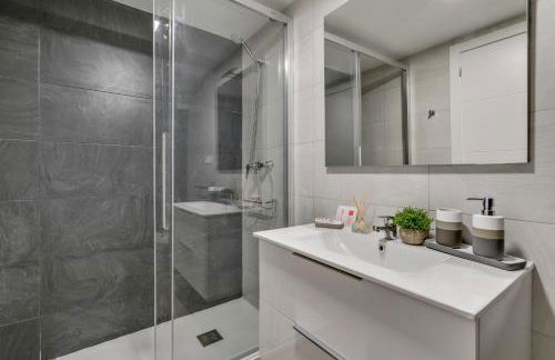 Luxury apartment city center - Photo 15