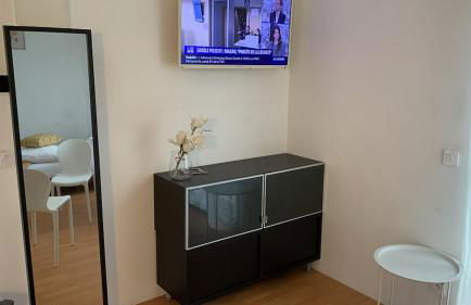 Charming Studio with Balneo Shower, Parking Included - Foto 28