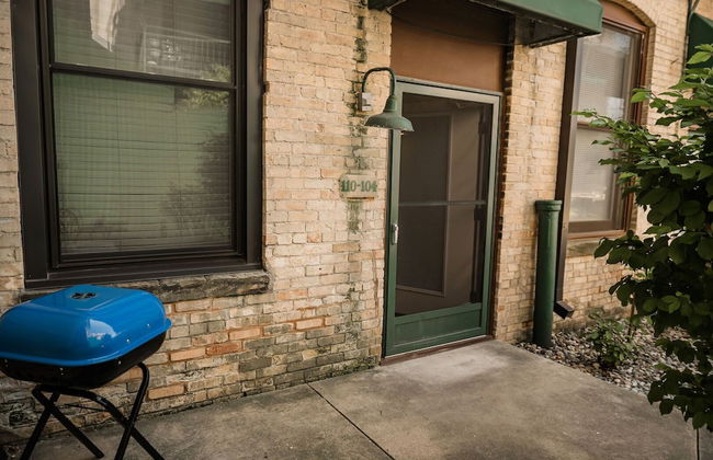 Waterfront 2BDR Condo in Grand Haven 110 - Foto 44