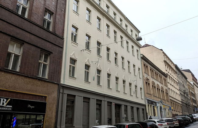 Black & White Apartment by Wenceslas Sq. - Foto 28