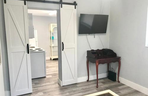 NEW Pompano Beach AirPark Duplex! Patio Parking! - Foto 12