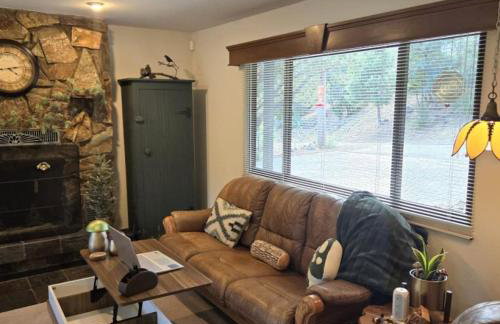 Pine Nest Retreat Saloon and Scenic Views - Foto 53