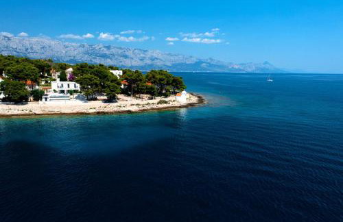 Seafront Villa Serenita - Photo 22