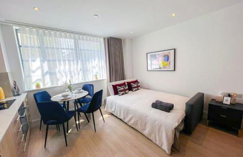 3-Bedroom with Balcony and Studio Apartments in St Johns Wood near Marylebone & Regents Park by NourNest Apartments - Foto 21