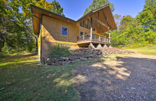 Peaceful Custom Carbondale Home with Deck, Near SIU! - Foto 2