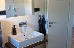 2 Bedroom Guest Apartment with Terrace - Foto 6