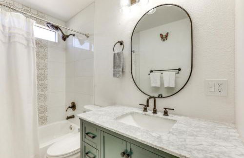 Pool, Basketball and BBQ! Glendale Group Getaway - Foto 14