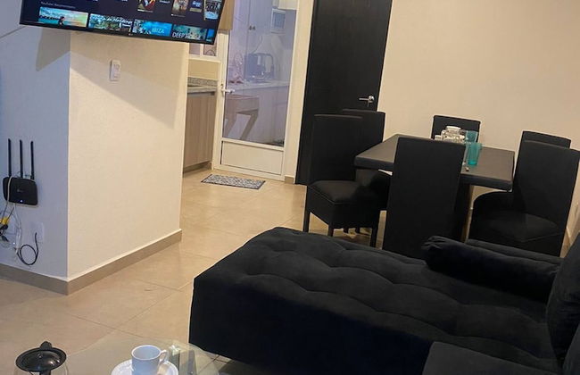 Hermosa Casa Con Laguna Y Alberca - Foto 1