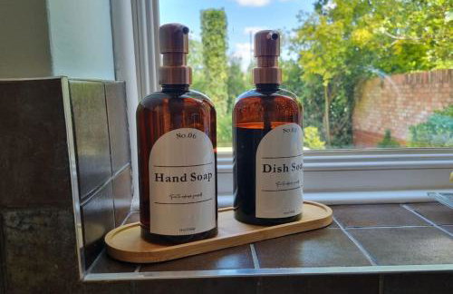 Windsor property near Legoland with free parking - Photo 4