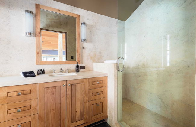 Hunter by Avantstay Riverfront Cabin w/ Prvt Cottage 5mins From Palisades - Photo 34