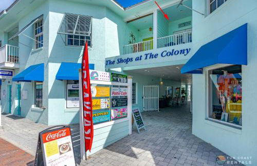 ON Flagler Avenue! Dog Friendly with Balcony and Parking Walk to the Beach! - Foto 7