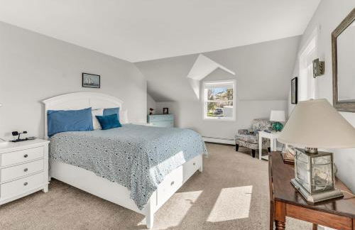 Spacious Oceanfront Home Stunning Sunset Views - Foto 36