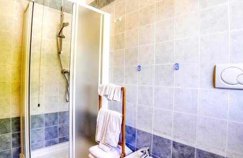 Dolomites Mountain Residence - Cozy Alpine Chalets with Private Parking - Foto 30