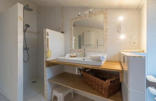 La Gravette - 650m de la plage - Parking - Foto 6