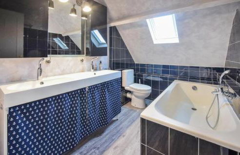 Lovely Home In Saint-Germain-Sur-Ay - Foto 17