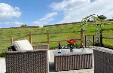 Luxury Peak District stay set in private land with horses and country Pub - Dog Friendly - Foto 3