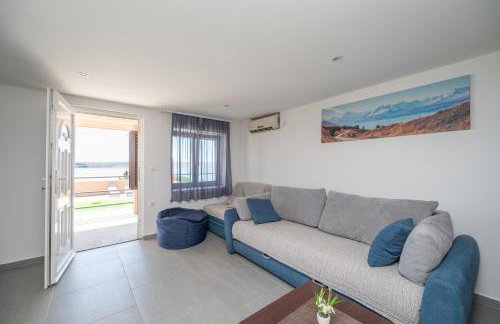 Family-friendly apartments with swimming pool Lukovo Sugarje, Karlobag - 24896 - Photo 30