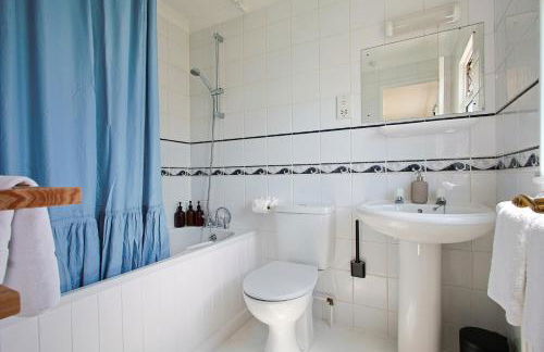 Hot Tub With A View - Christchurch Harbour - Photo 33