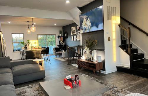 Lux Townhome Free Parking 12 min to BWI - Foto 12