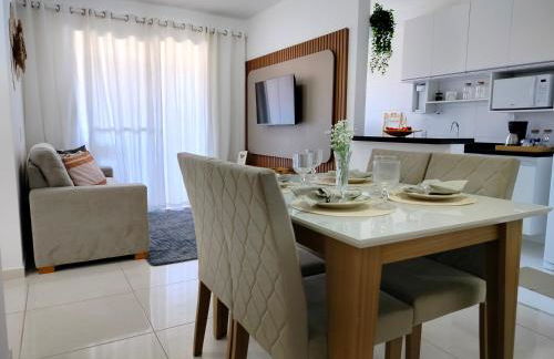 Apto 2 quartos com ar, piscina e varanda I 6 min praia Aruana - Foto 10