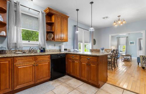 Gulfport Game Room House Walk to Beach Family Fun - Foto 16