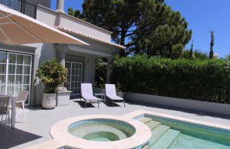 Charming Exceptional Golf Villa in Algarve - Photo 50