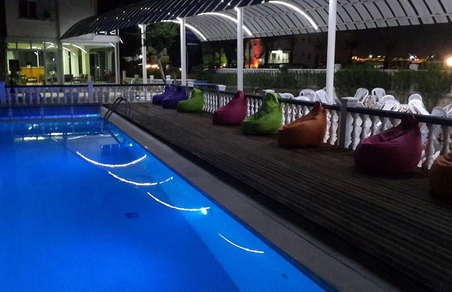 Jasmin Court Apart Otel - Photo 8