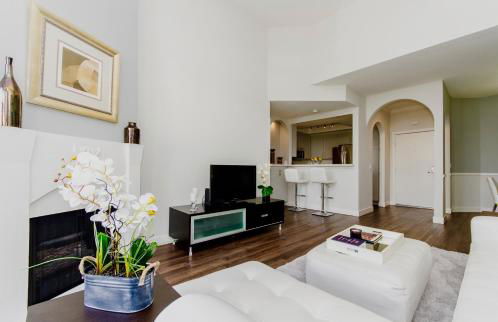 Designer Penthouse 2 Bedroom with Balcony Beverly Hills Adjacent - Foto 77