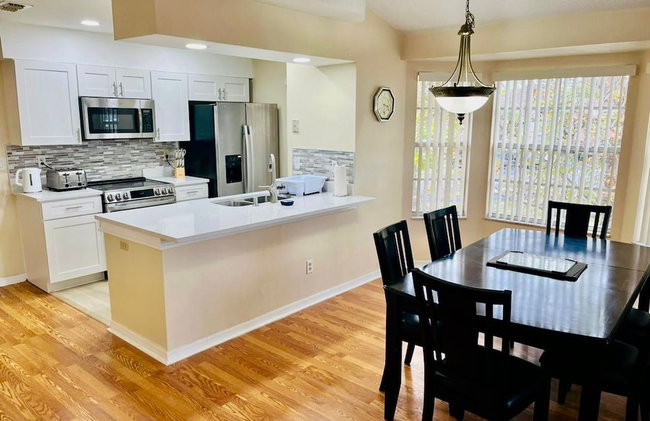 Grand Premier 3BD Condo Apartment Near Disney Parks 6 - Foto 15