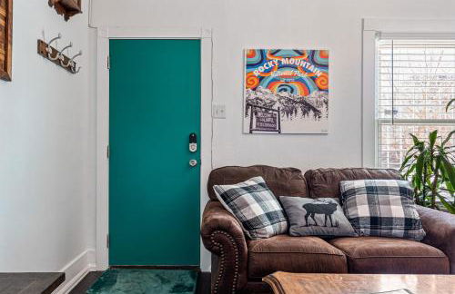 HOT TUB Firepit Pool Table Patio Cozy Downtown Denver - Foto 10