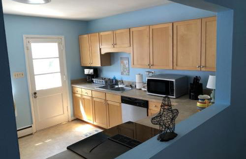 Beach Front on the Bay in our Rustic, Pet Friendly Cottage home - Photo 8