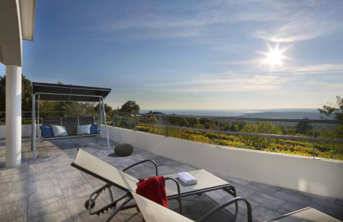 Villa Bella Vista for 8 people with sea view, heated pool & wellness - only 1,5 km from beach - Foto 7