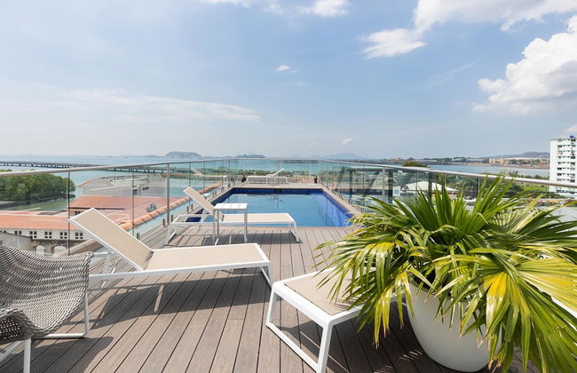 The Acapella Condo by Acomodo - Photo 3